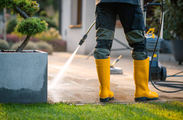 Why Choose Our Certified Pressure Washing Experts for Your Project Needs in Long Hill, CT?